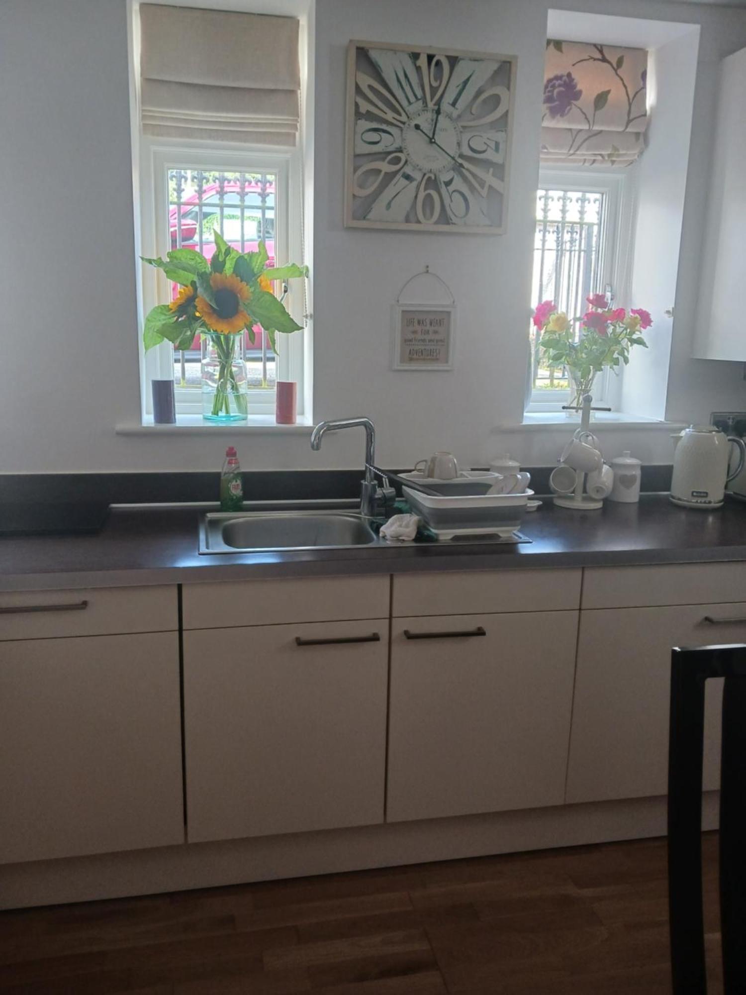 Bodlondeb Castle Bed & Breakfast { Central Llandudno} Buitenkant foto